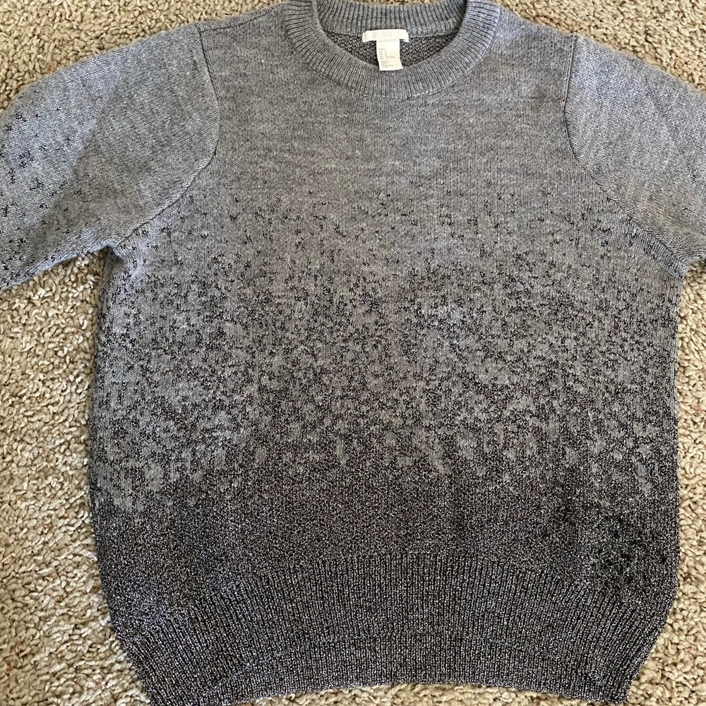 H&M Black and Gray sweater! Soft comfortable with a cute glittery design